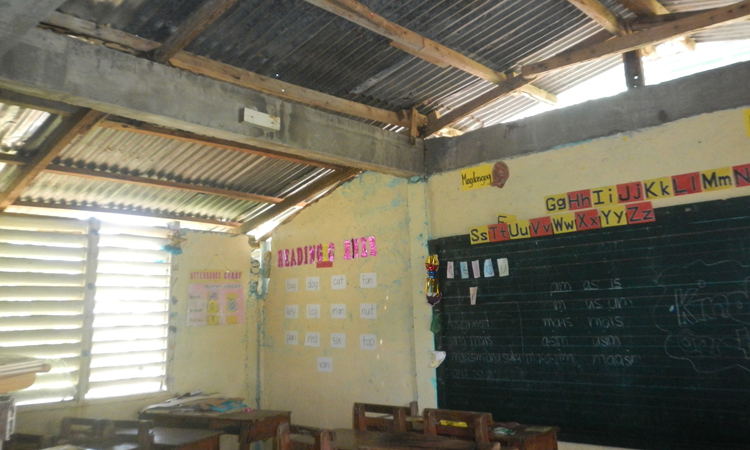 escuela-Filipinas-dañada-tifon