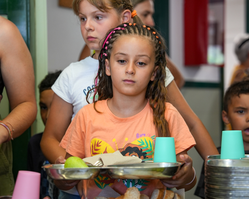 Foto Casi 1,3 millones de niños y niñas vulnerables empiezan el cole sin beca comedor