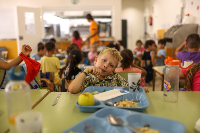 En España 1.200.000 familias con niños y niñas apenas llegan a fin de mes y el comedor escolar no está garantizado  