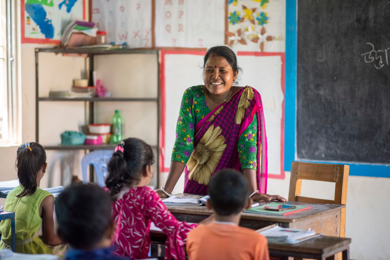 India, educación, "escuelas nocturnas", pobreza